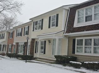 128 New Wickham Dr, Penfield, NY 14526