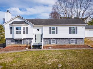 136 Stage Rd, Jonesborough, TN 37659