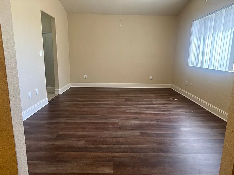 961 Celestine Cir — Photo 20