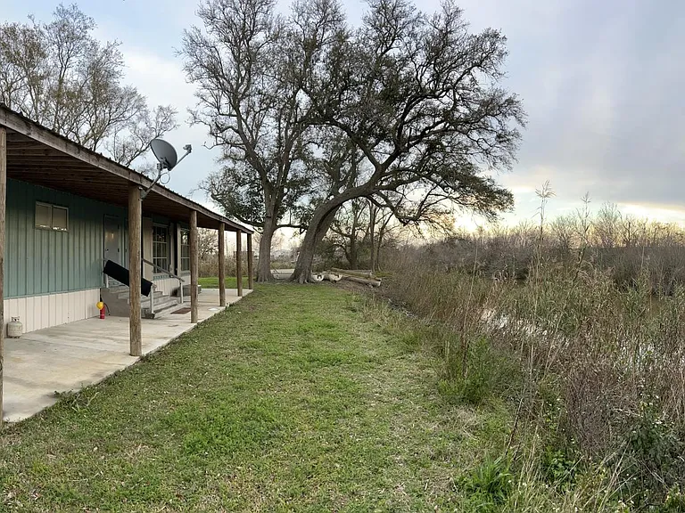 169 Smith Ln — Photo 1