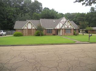 102 Summit Ridge Dr, Brandon, MS 39042