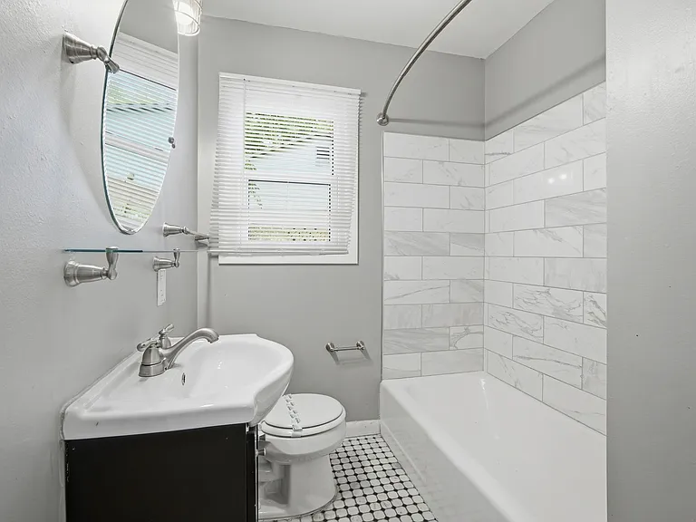 1419 E Jean St — Photo 19