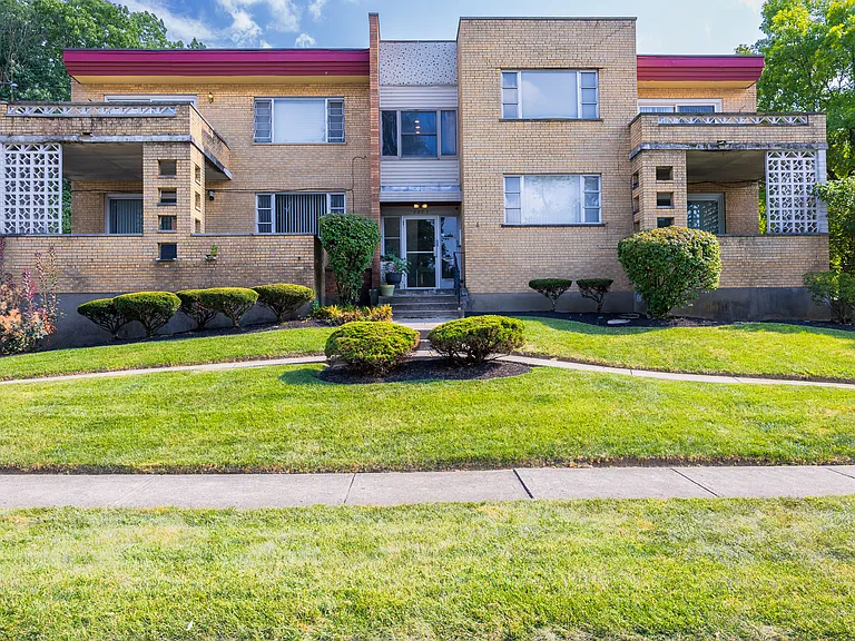 Apartment unit outside view: top right patio