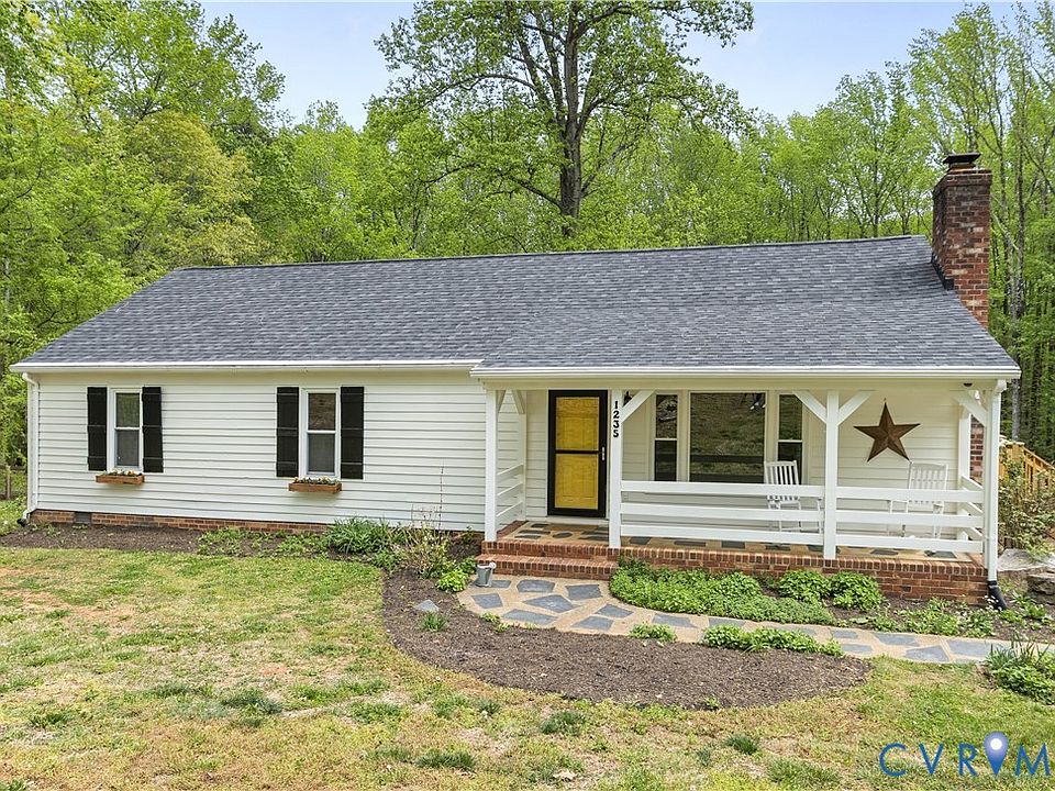 1st image of 1235 Cardwell Rd