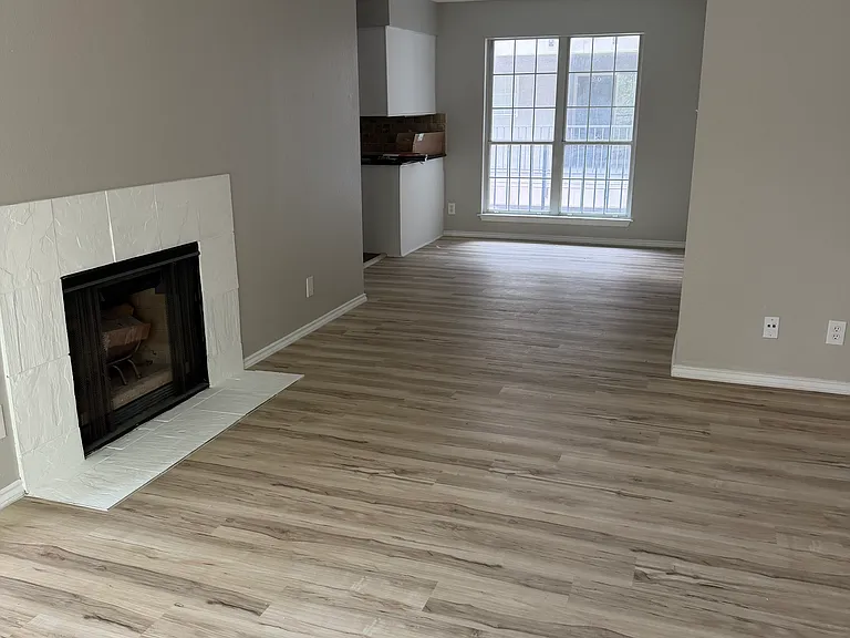 4303 Buena Vista St #202 — Photo 10