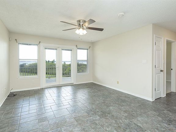 5th image of 4653 Bayside Dr