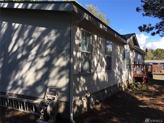 5th image of 1403 Sandy Dr