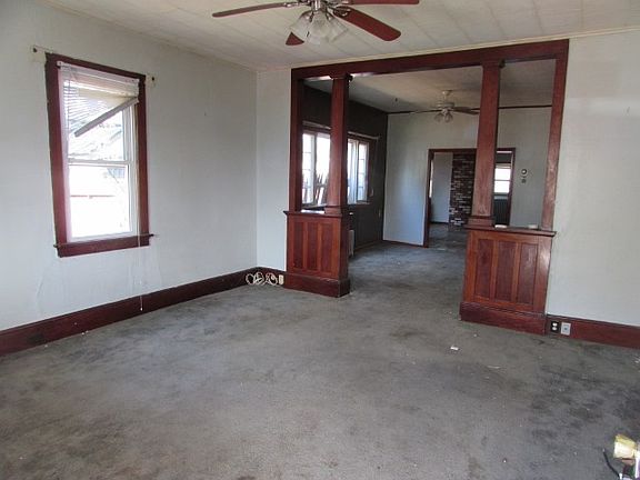 Additional Living Room