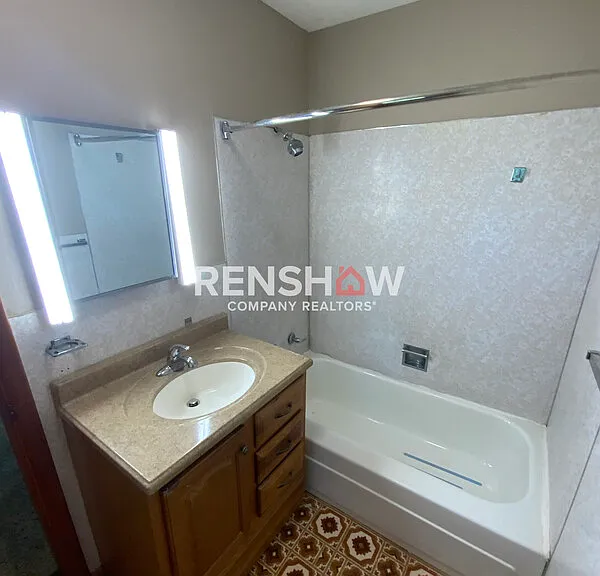 907 Sycamore St — Photo 18