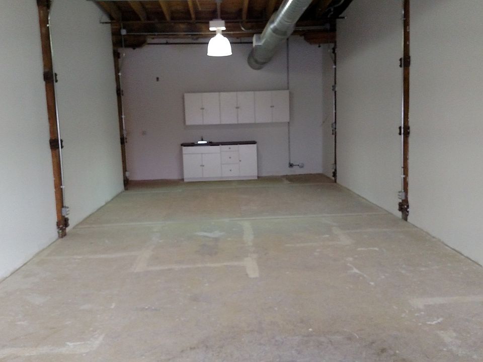 2nd image of 3800 Lakeside Ave E Ste 401