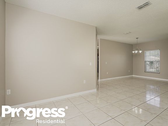 3rd image of 521 Maricopa Dr