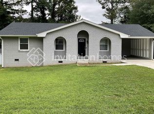 567 San Pablo Dr, Stone Mountain, GA 30083