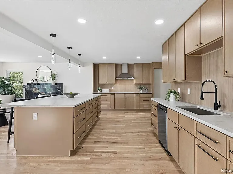 16526 E Alamo Pl #1 — Photo 23