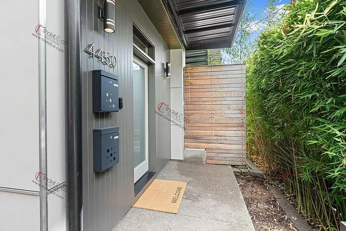 3 bed, 2.5 bath, 2252 sqft, $3,995 — Photo 3