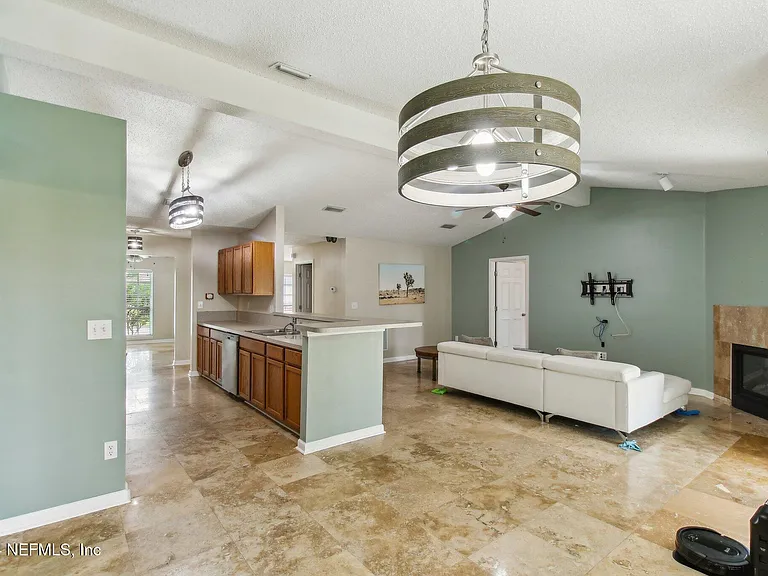 14018 Fish Eagle Dr E — Photo 9