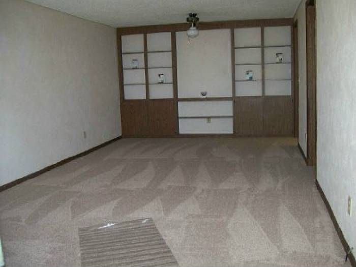 Living rm/ Dining rm