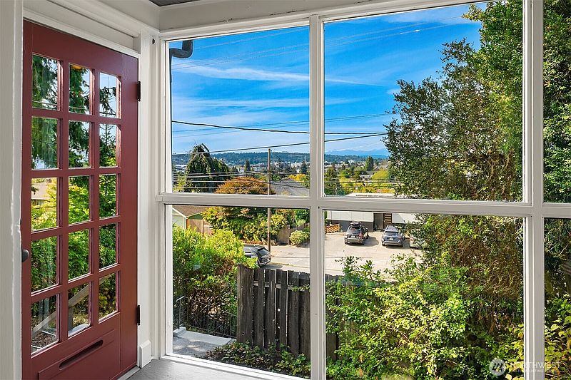 4th image of 6038 3rd Avenue NW