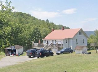 512 Barrett St, Richlands, VA