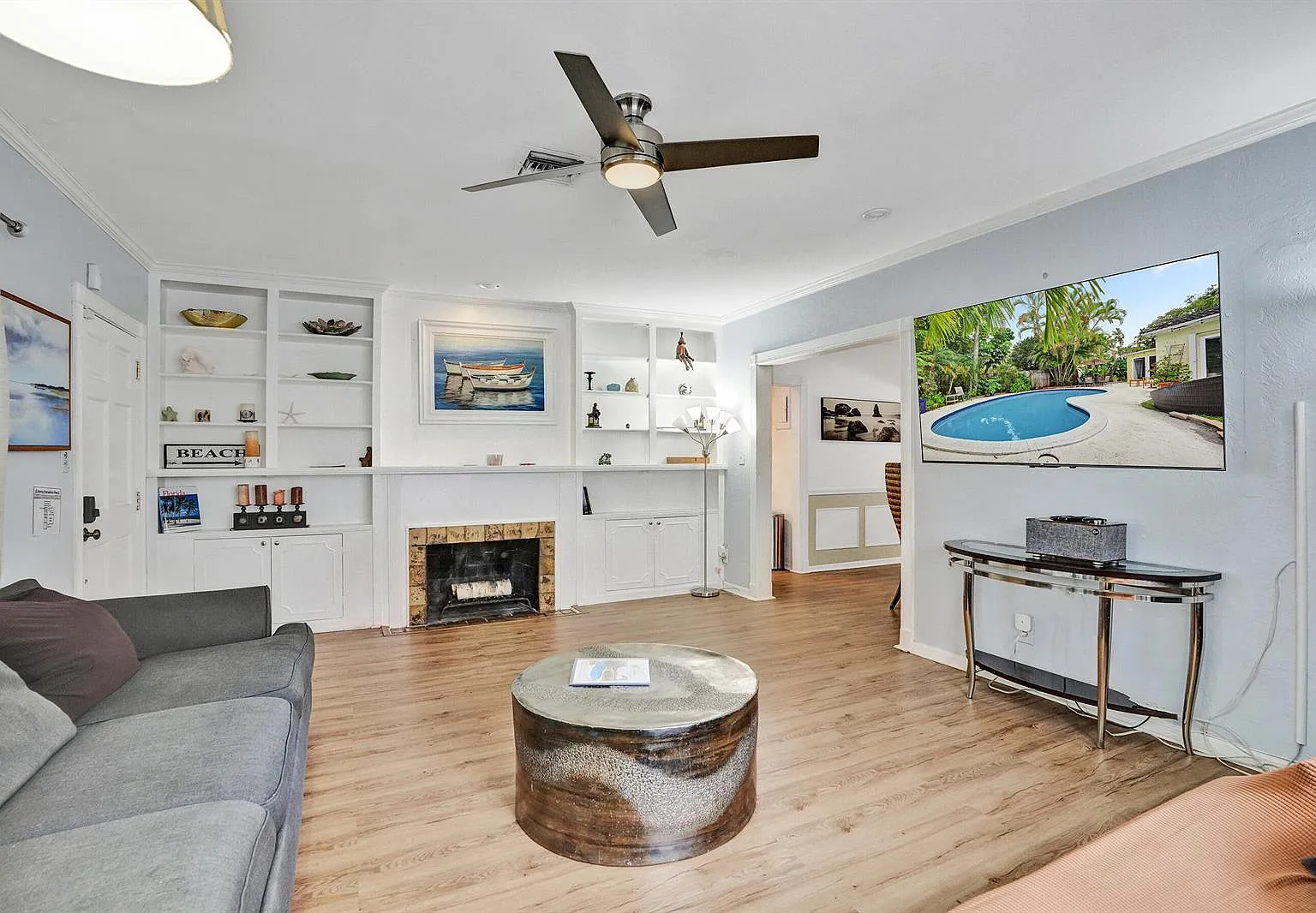 2 bed, 1709 sqft, $3,995 — Photo 4
