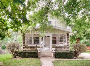 1505 N Riverside Dr, McHenry, IL 60050