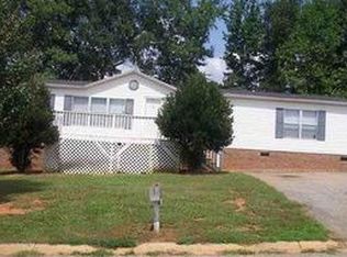 510 Gemstone Ln, Inman, SC 29349