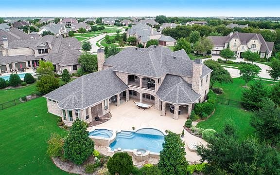 2nd image of 137 Manor Dr