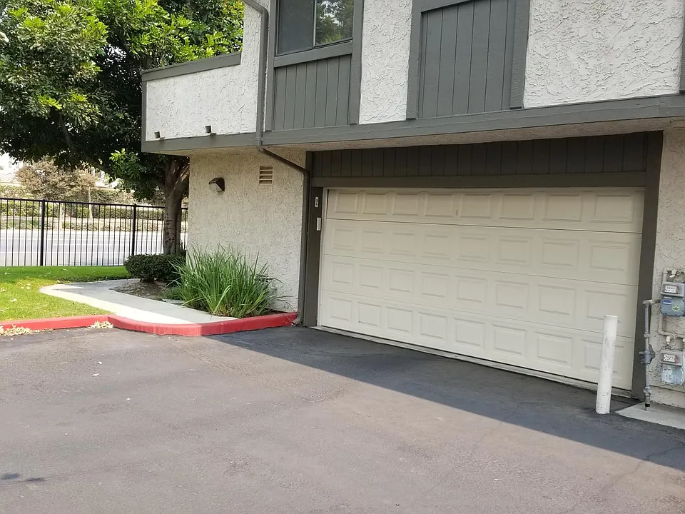 150 E Los Angeles Ave #104