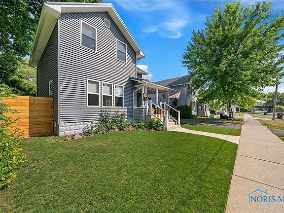 4th image of 203 E Smith St