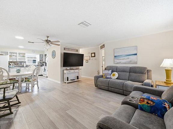 5th image of 6702 DARTMOOR LANE #7A