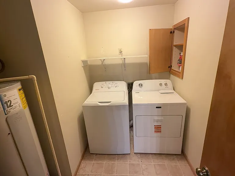 2741 NE Laramie Way — Photo 18