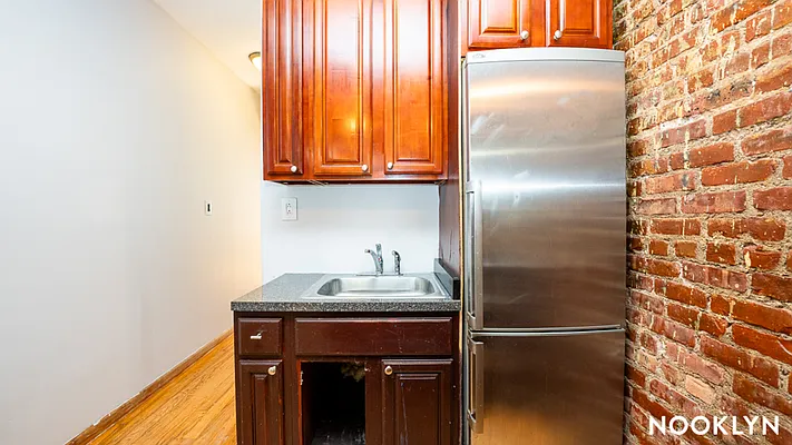 Rented by Nooklyn NYC LLC | media 30