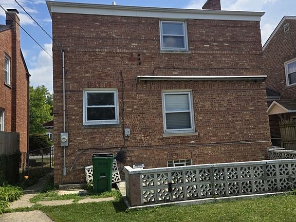 2nd image of 2106 S 22nd Ave