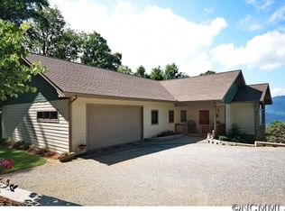 1290 Saunooke Rd, Waynesville, NC 28786
