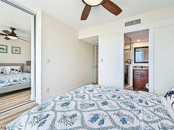2 bed, 1050 sqft, $6,390 — Photo 4