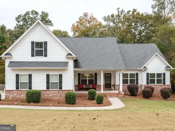 223 Riverbend Ln, Bogart, GA 30622