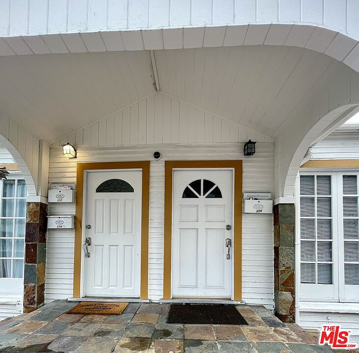 1st image of 354 S Benton Way