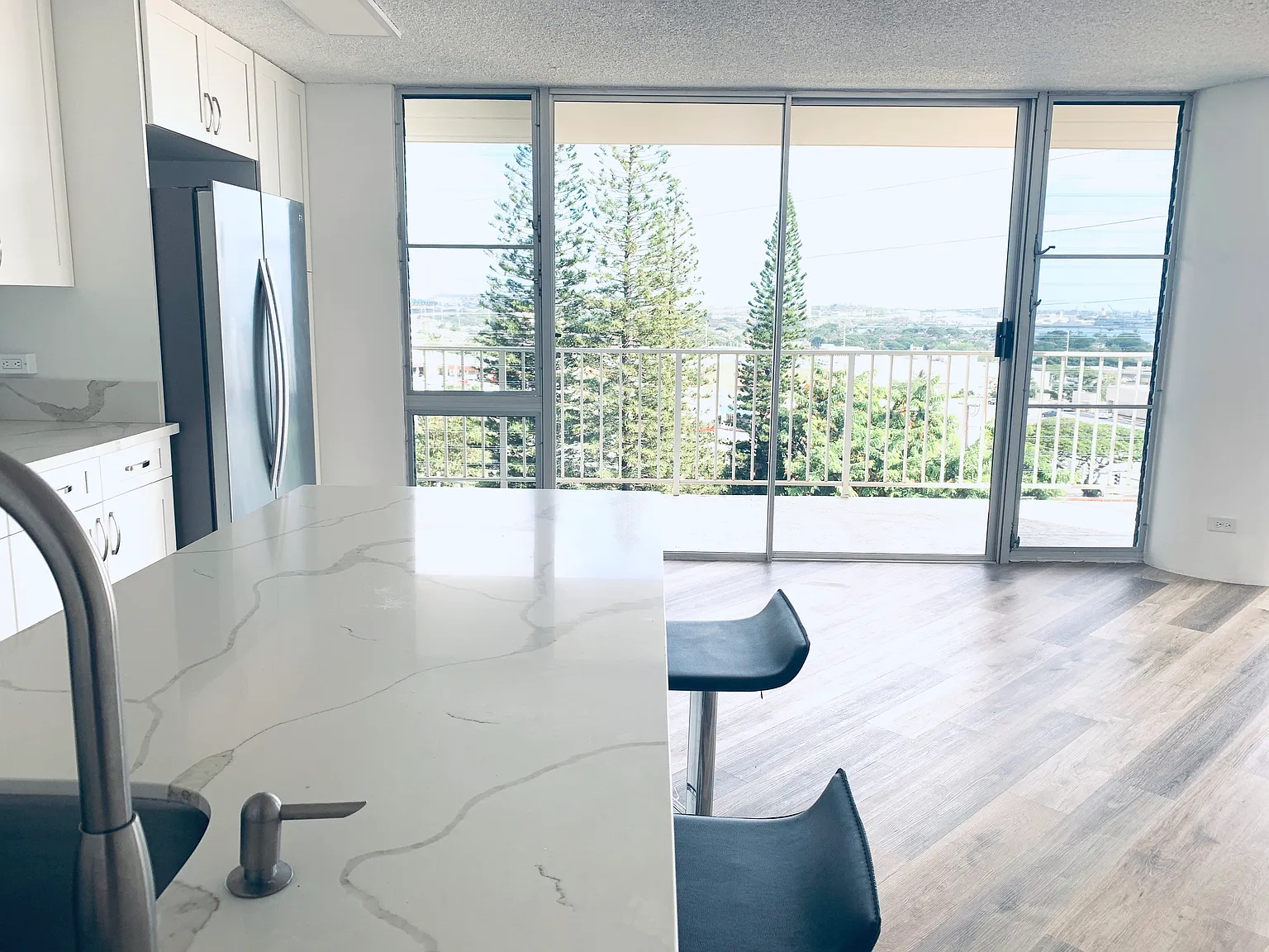 2 bed, 946 sqft, $2,340 — Photo 1