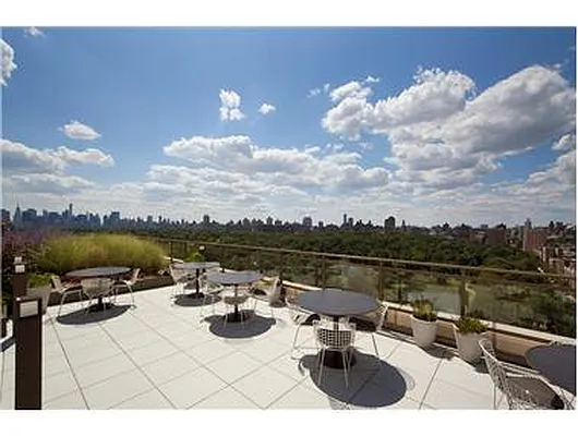 Rented by Douglas Elliman | media 33