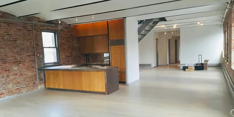 Rented by Sassouni Management | media 22