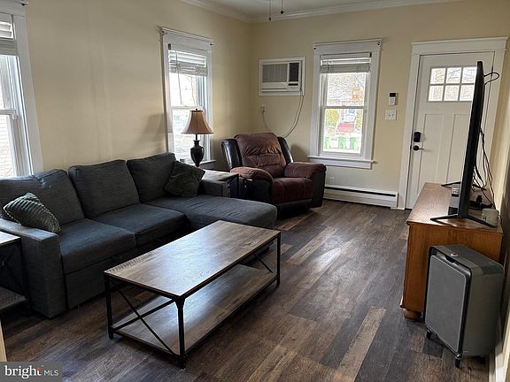 5th image of 522 Northwood Ave