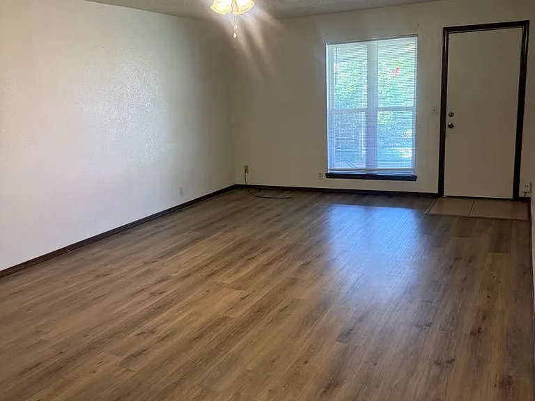 1309 Summerton Pl — Photo 6