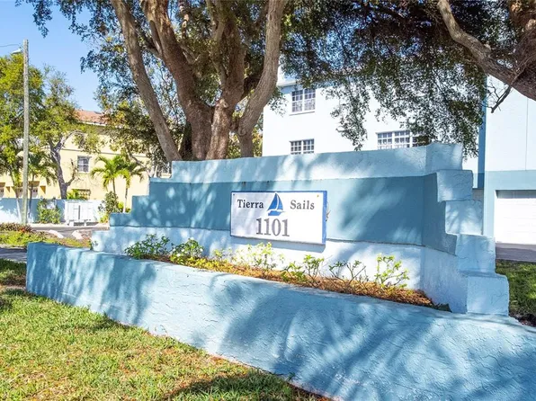 1101 Pinellas Bayway S APT 206, Tierra Verde, FL 33715