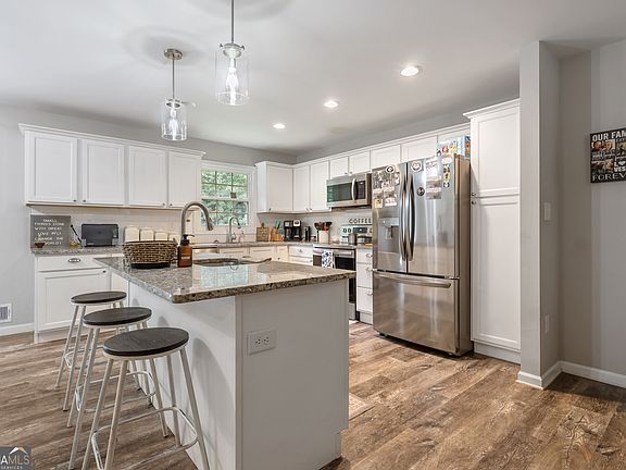 5th image of 3966 W McIntosh Rd