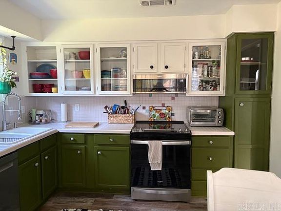 5th image of 5201 Fairway Ave APT 13
