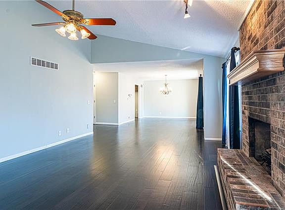 4th image of 1403 N 43rd St