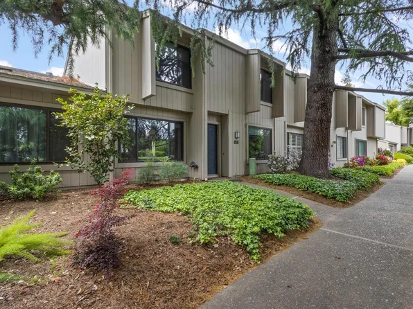 27 Adelphi Ct, Sacramento, CA 95825