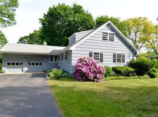 1045 Chapel St, Stratford, CT 06614