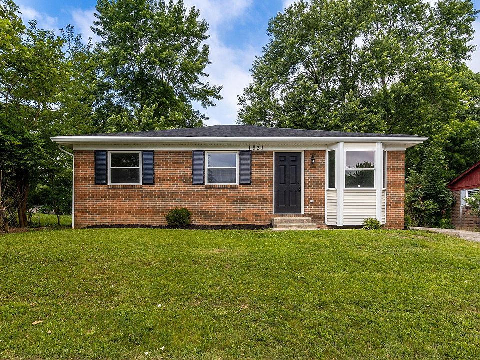 1st image of 1831 Creekside Dr