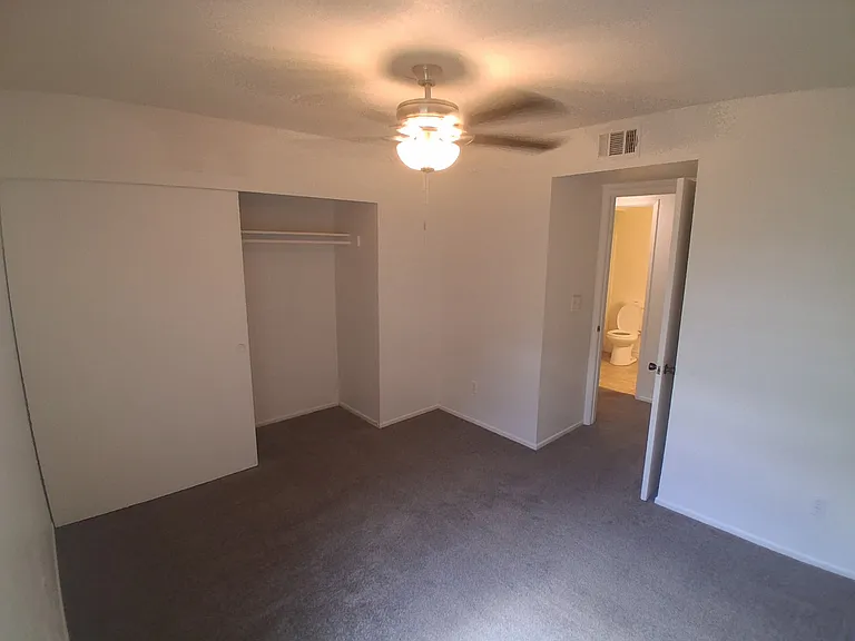 836 S Langley Ave #102 — Photo 11