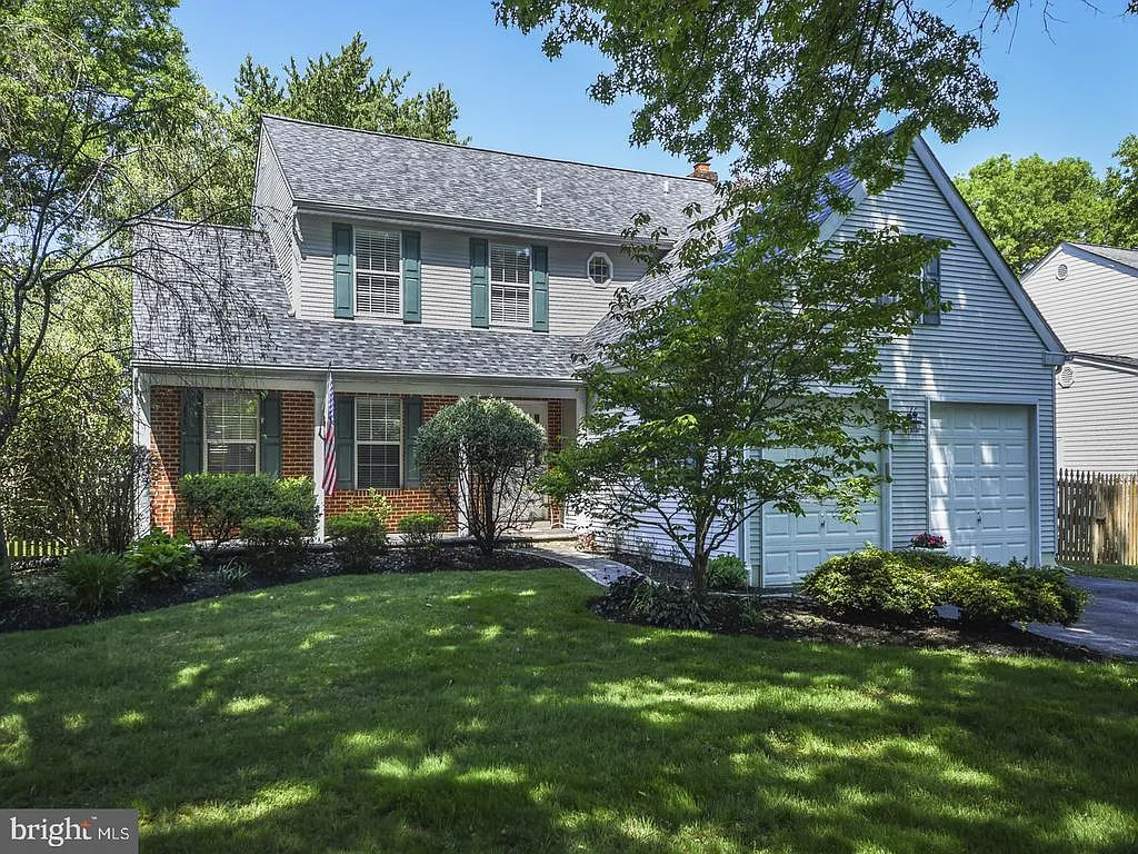 239 Aspen Rd photo 1